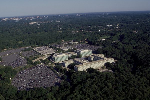 Aerial_view_of_CIA_headquarters,_Langley,_Virginia_14762v